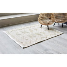 Load image into Gallery viewer, Oasis Accent Rug
