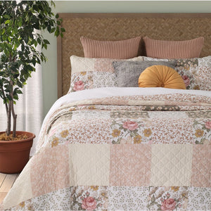 Agatha Bohemian Quilt