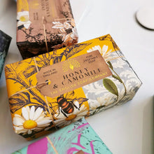 Load image into Gallery viewer, Vintage Honey &amp; Chamomile Soap
