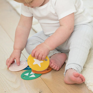 Taking Shape Teething Flash Cards by Bella Tunno