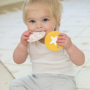 Taking Shape Teething Flash Cards by Bella Tunno