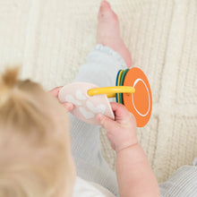 Load image into Gallery viewer, Taking Shape Teething Flash Cards by Bella Tunno
