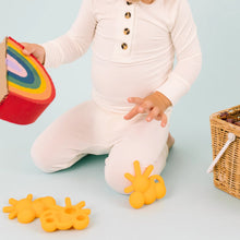 Load image into Gallery viewer, Chew Teether - 3M+ - Hello Sunshine

