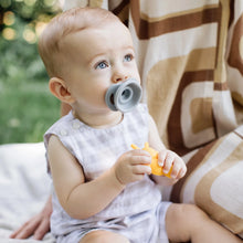 Load image into Gallery viewer, Chew Teether - 3M+ - Hello Sunshine

